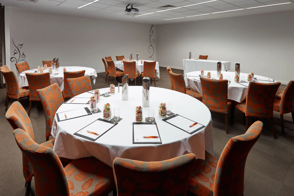 Dandenong Central Apartments Official