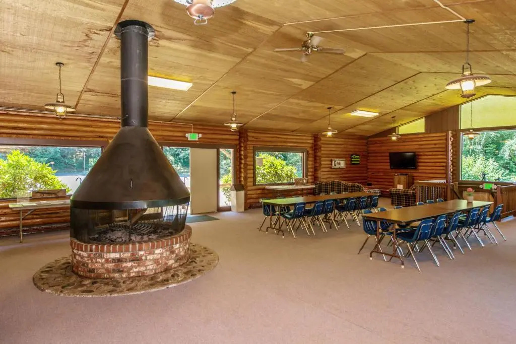 Chehalis Camping Resort Studio Cabin 3