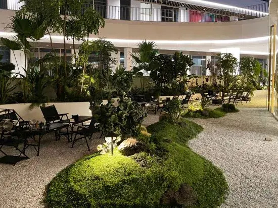 Summer Hotel