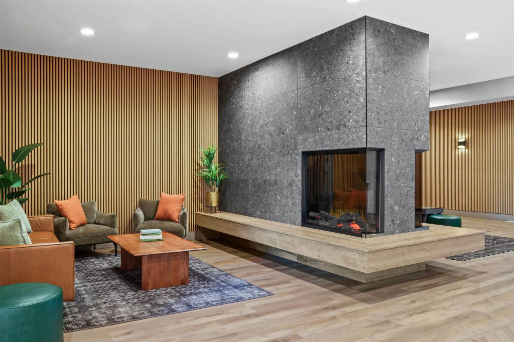 Ramada by Wyndham Drumheller Hotel & Suites