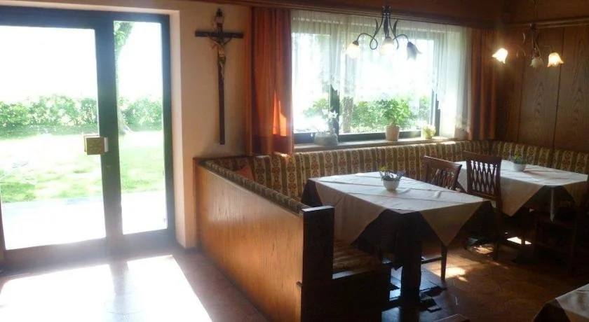 Hotel Pension Weingarten