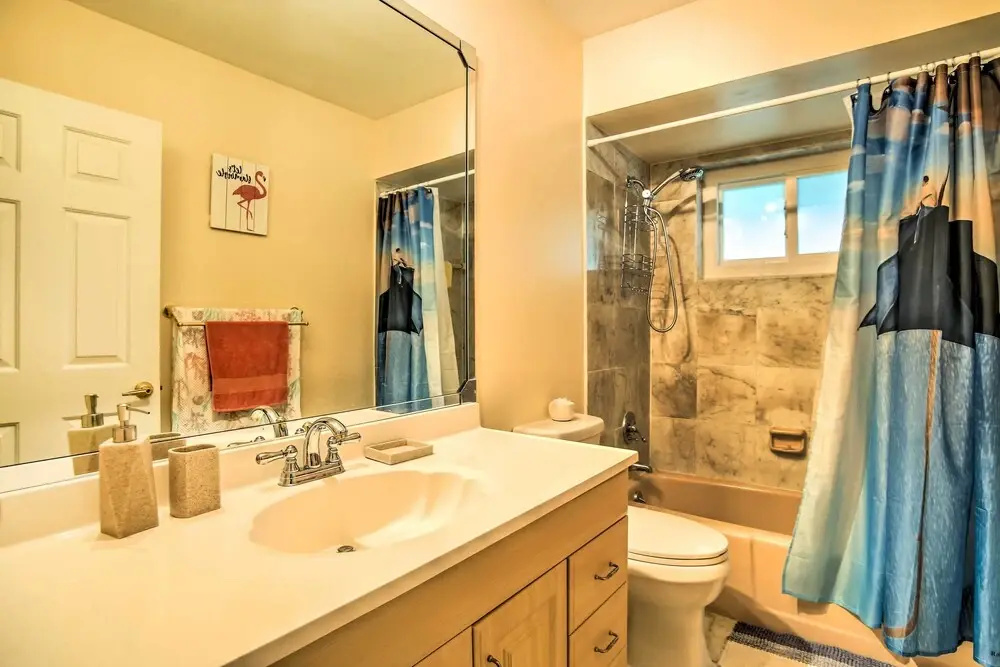 Riviera Beach Vacation Home w/ Pool: Walk to Beach