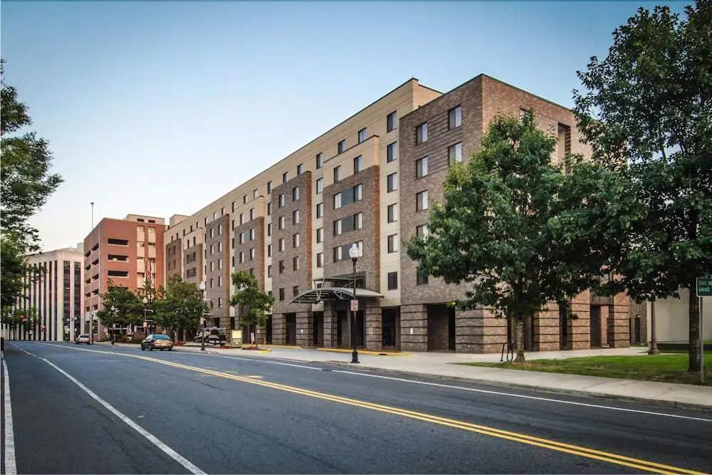 Lafayette Park Hotel and Suite