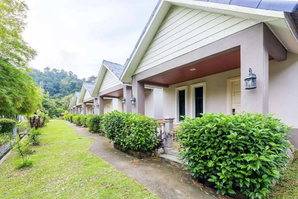 ZEN Rooms Pantai Rhu