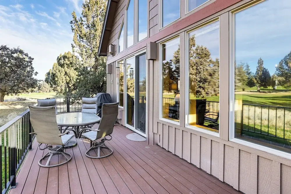 Game Room & 5 Pools: Chalet at Eagle Crest Resort