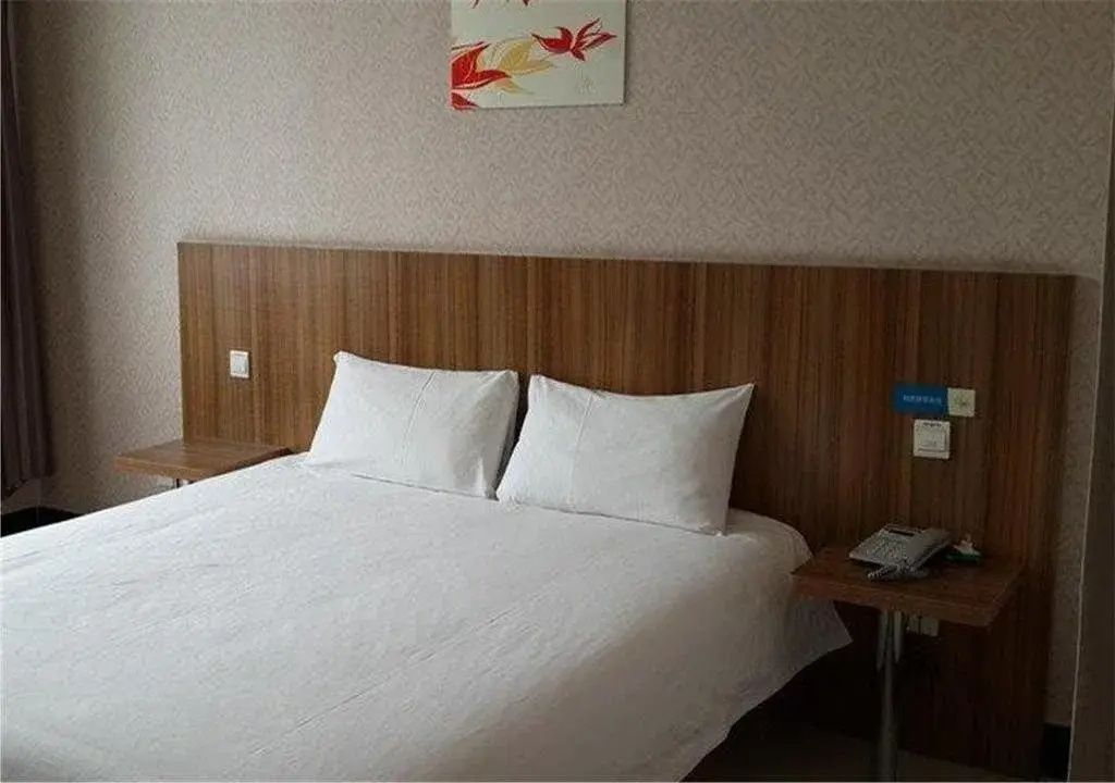 Eaka 365 Hotel Luquan Xiangyang Road Branch