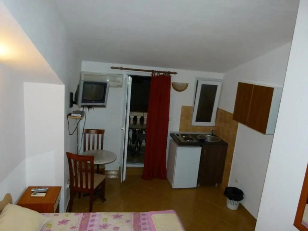 Apartments Antic