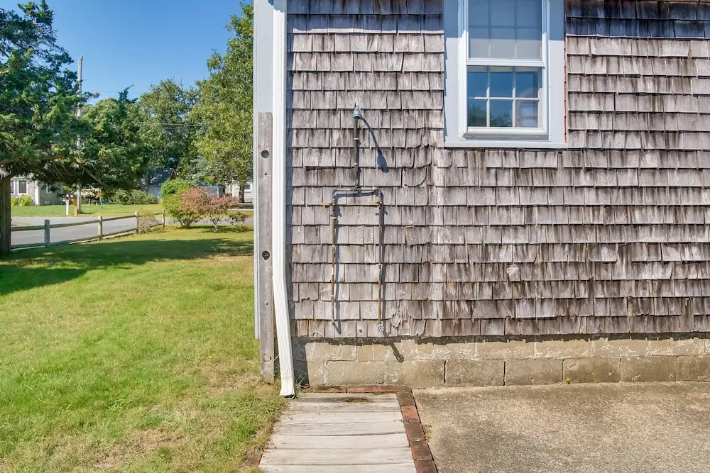 Coastal Cape Cod Charmer: Walk To Beach & Main St