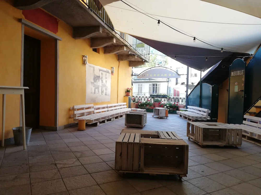 Maison Manu