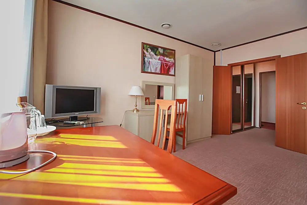 Hotel Genrih-I