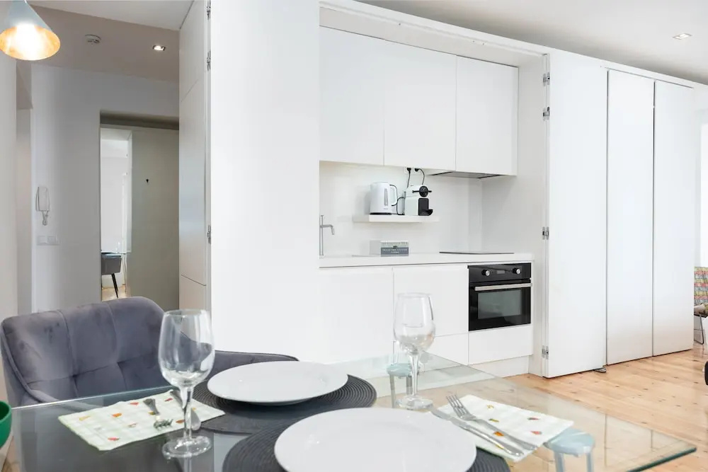 Lemonn Apartments