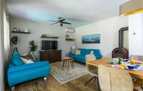 Four Bedroom Holiday Home in Medulin