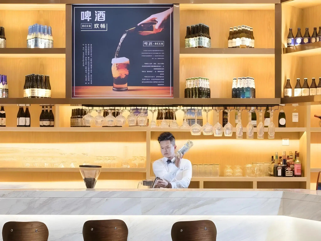 Kyriad Marvelous Hotel (Guangzhou China Railway Tunnel Bureau Headquarters)