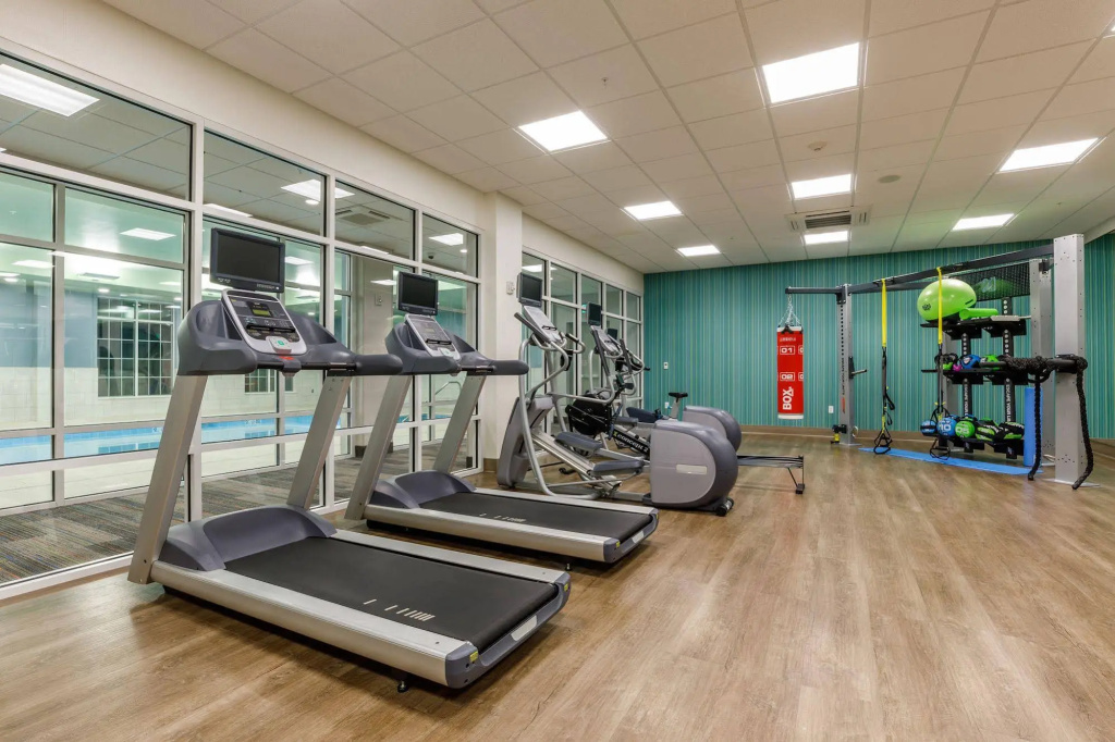 Holiday Inn Express & Suites - Sturbridge by IHG