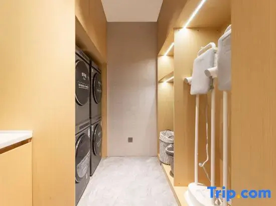Elong Anyue Hotel (Pingdingshan Baofeng West Shangnong Expo Garden Branch)