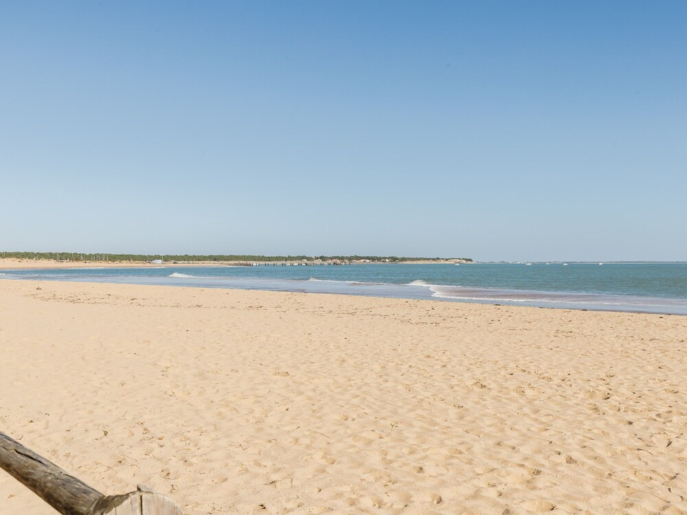 Stay Steps From the Atlantic Sands