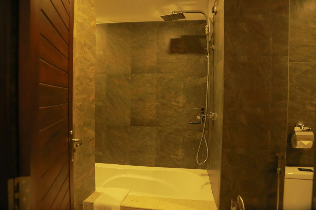 Galaxy Grand Hotel