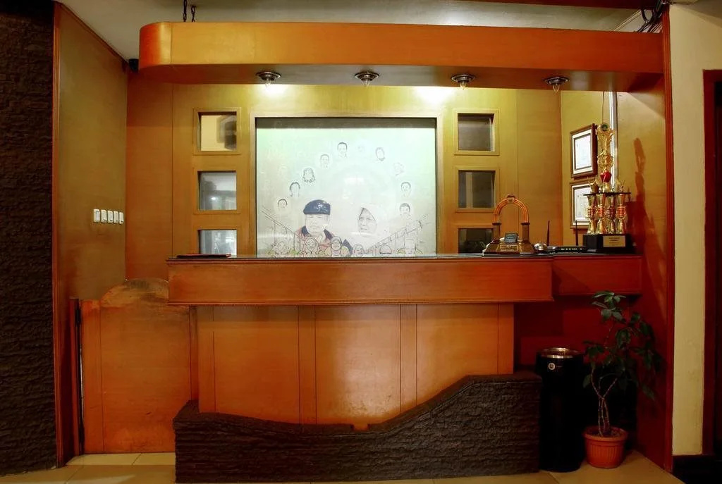 Hotel Sepuluh Lingkar Selatan