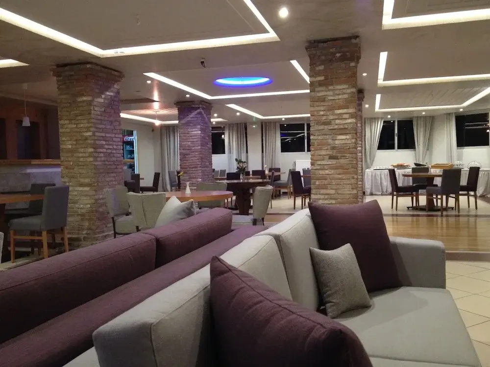 Souris Hotel
