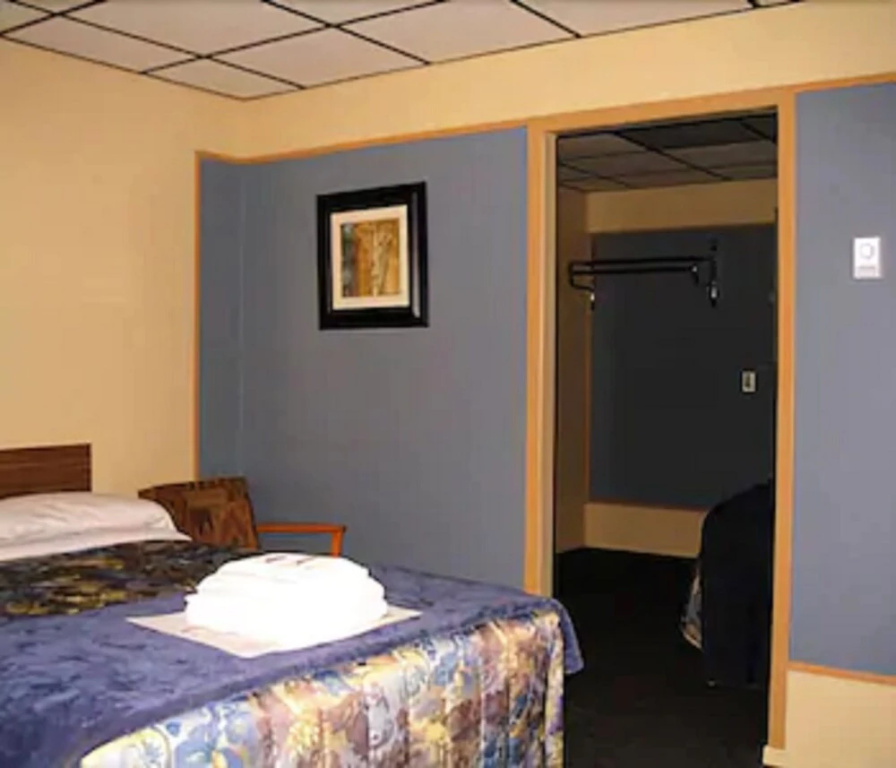 Motel Spring