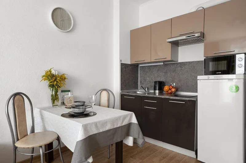 Веста на Адмирала Черокова, 22
