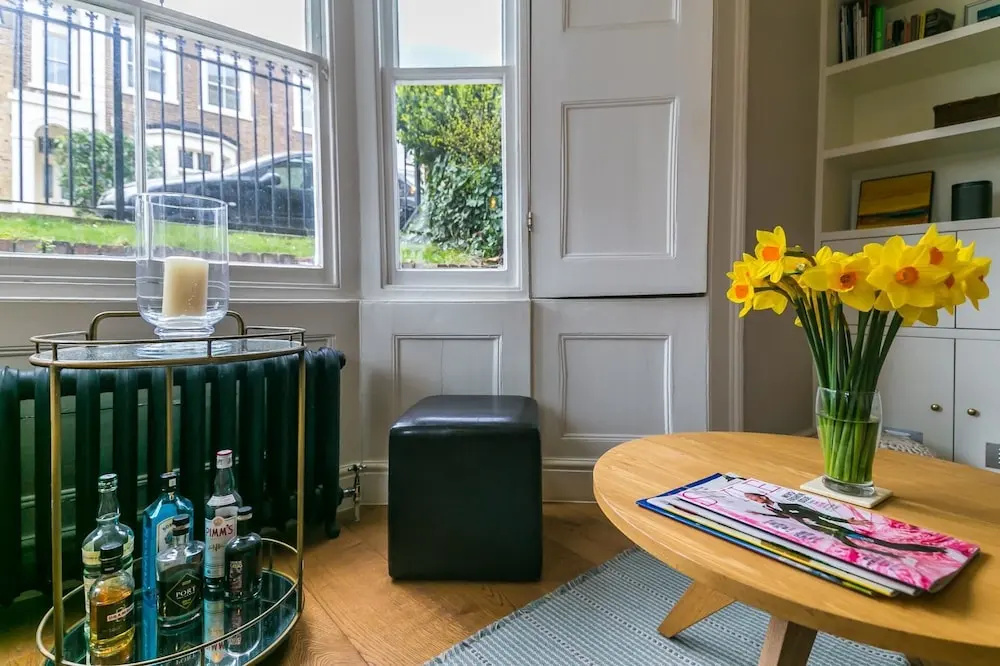 NEW Charming 2BD Basement Flat Heart of Battersea