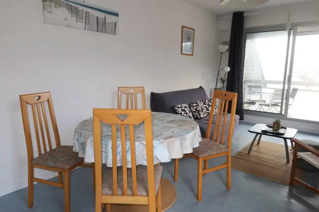 Appartement situé plage de Trestraou VUE SUR MER à PERROS-GUIREC - Réf 854
