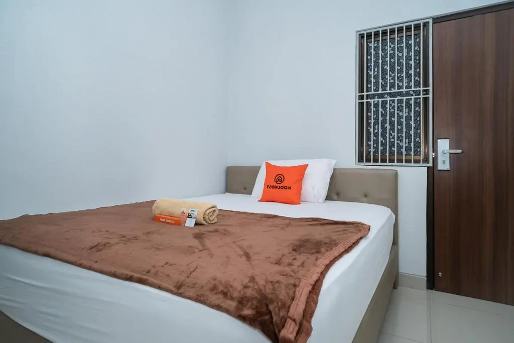 KoolKost near Pasar Baru (Minimum Stay 6 Nights)