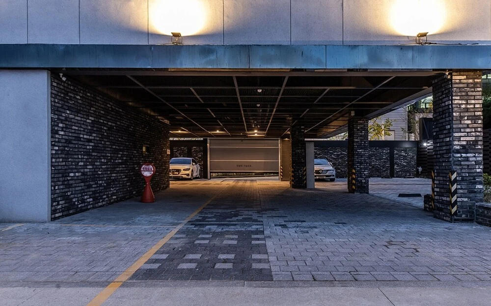Brown Dot Hotel Jeonggwan