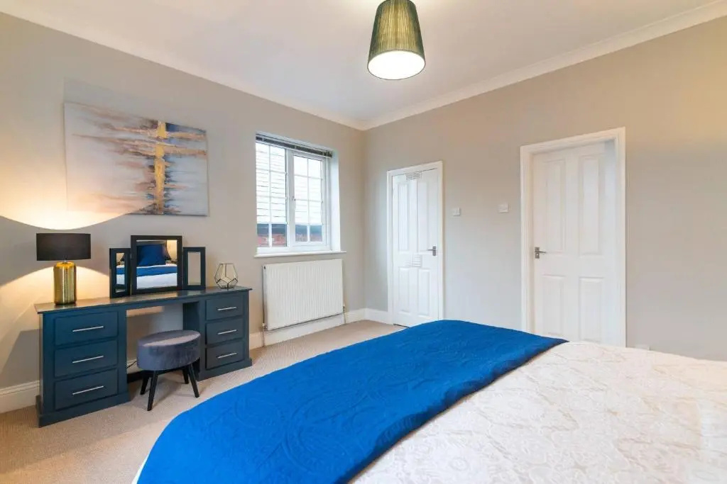 Modern Living 2 Bedroom Apartment South Wilmslow