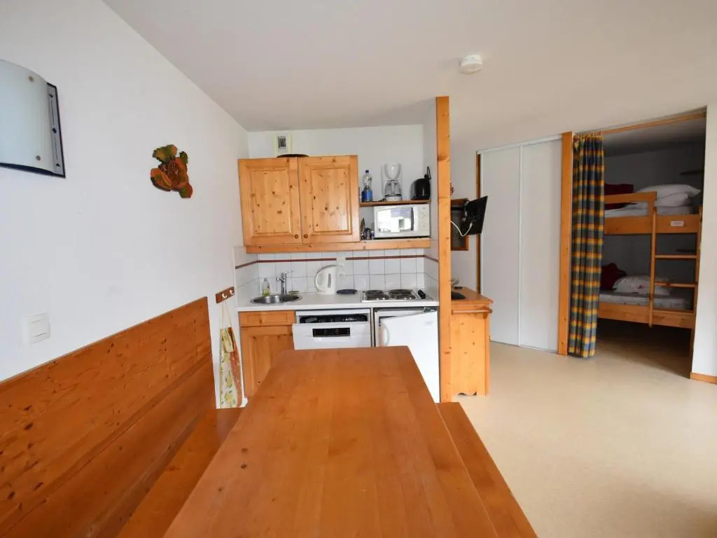 Appartement 6 personnes avec balcon proche jardin d'enfants - FR-1-642-62