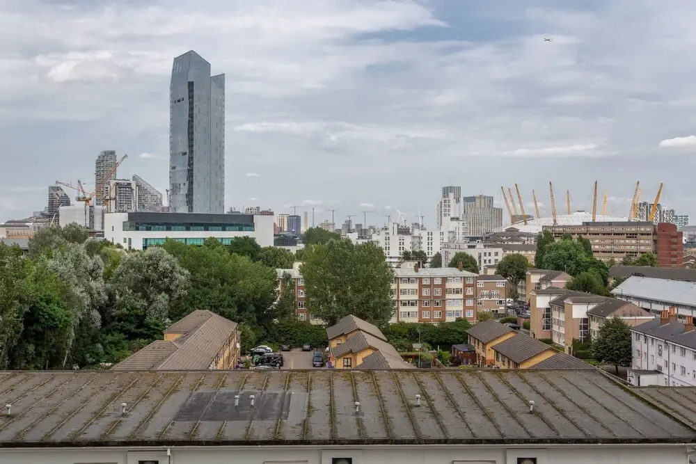 Fantastic 2 Bedroom Apartment Near Canary Wharf