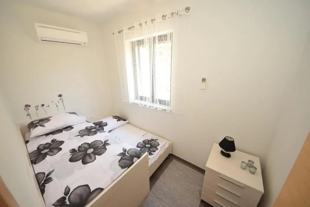 Apartmani Dora i Kati