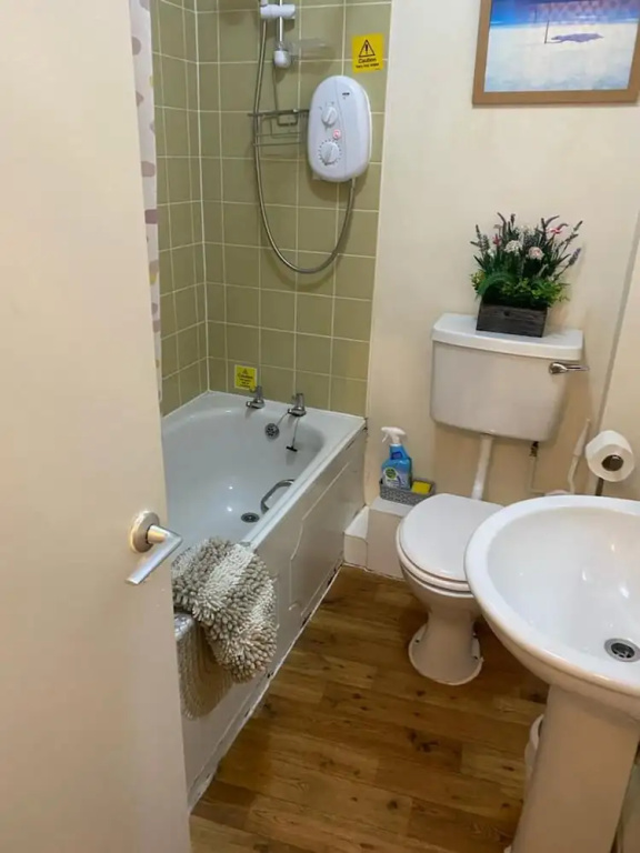 Leeds Cosy,1br Apt, Garden & Free Parking