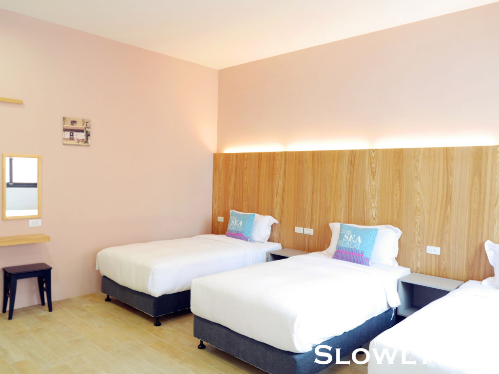 Slowly inn