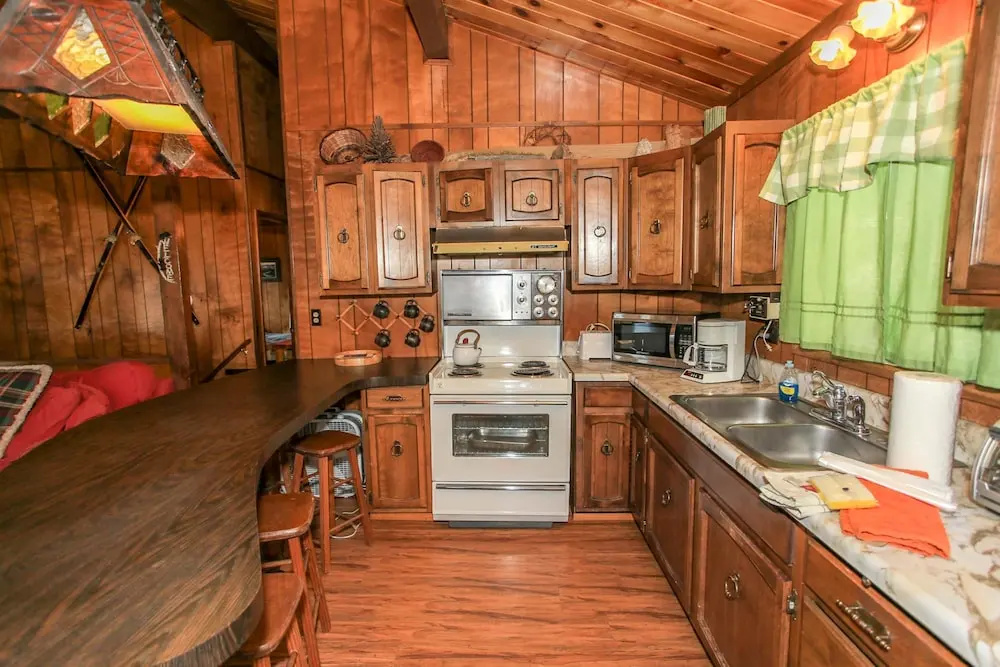 Forest Edge Retreat