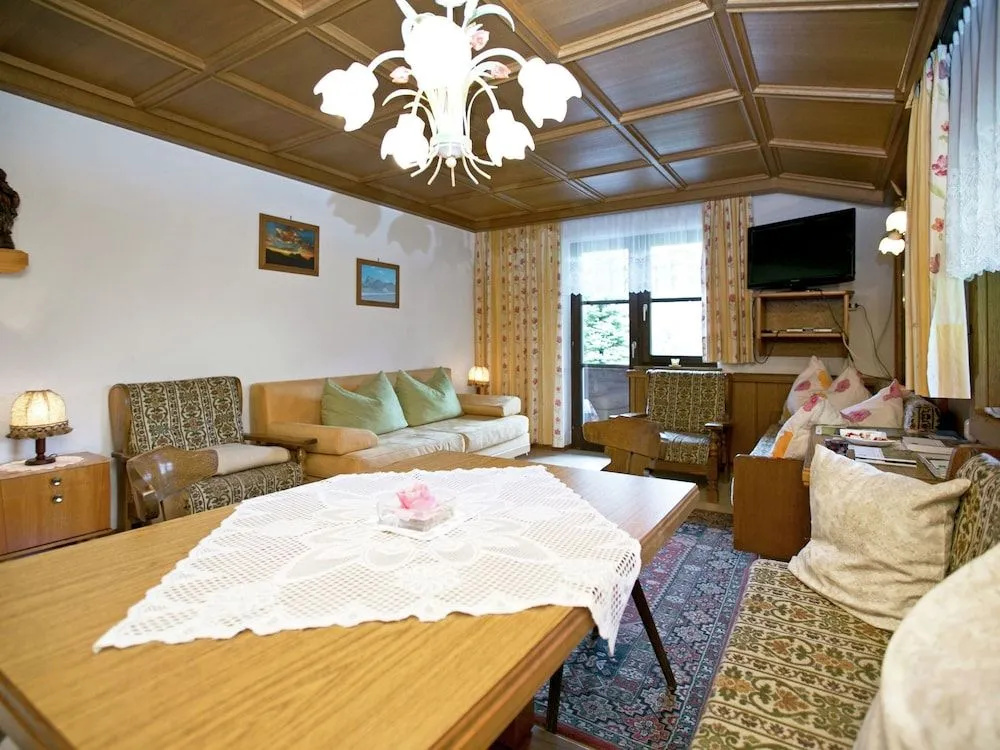 Chalet Madreit