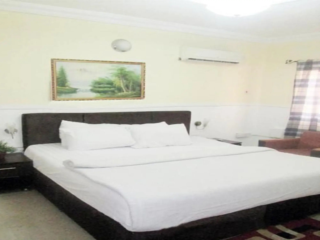 Ashosh Hotel