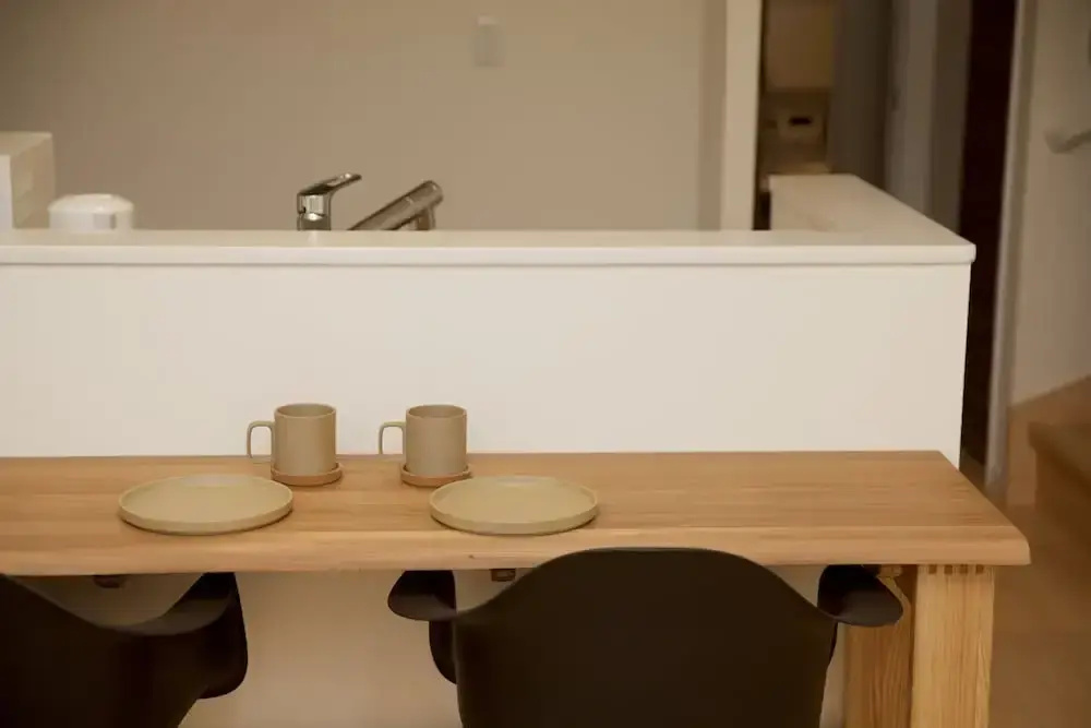 Nishi-Sugamo Guest House. 2min to Nishi-Sugamo Sta. 13min to Ikebukuro Sta.