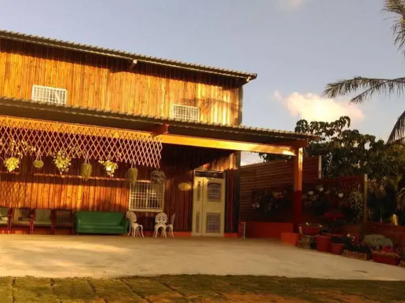 White Cottage Guest House