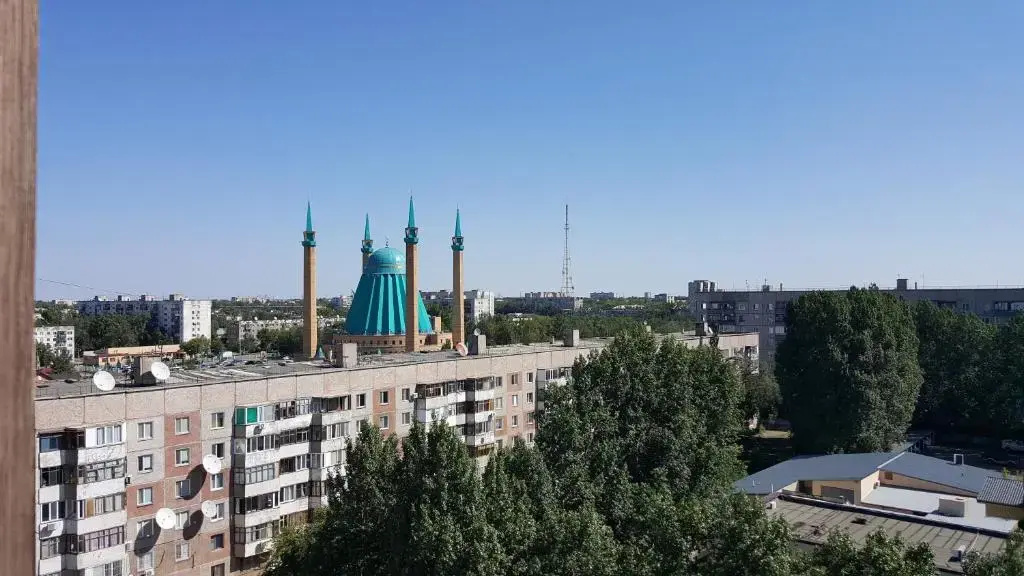 Apartment on Кривенко 81