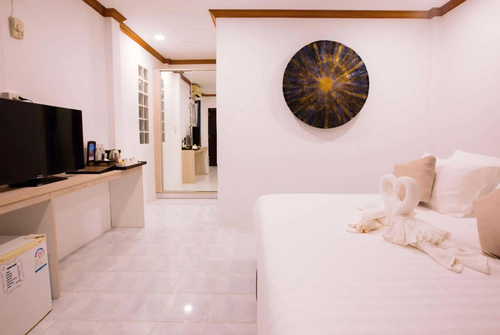 Sunset Beach Hotel - Adults Only