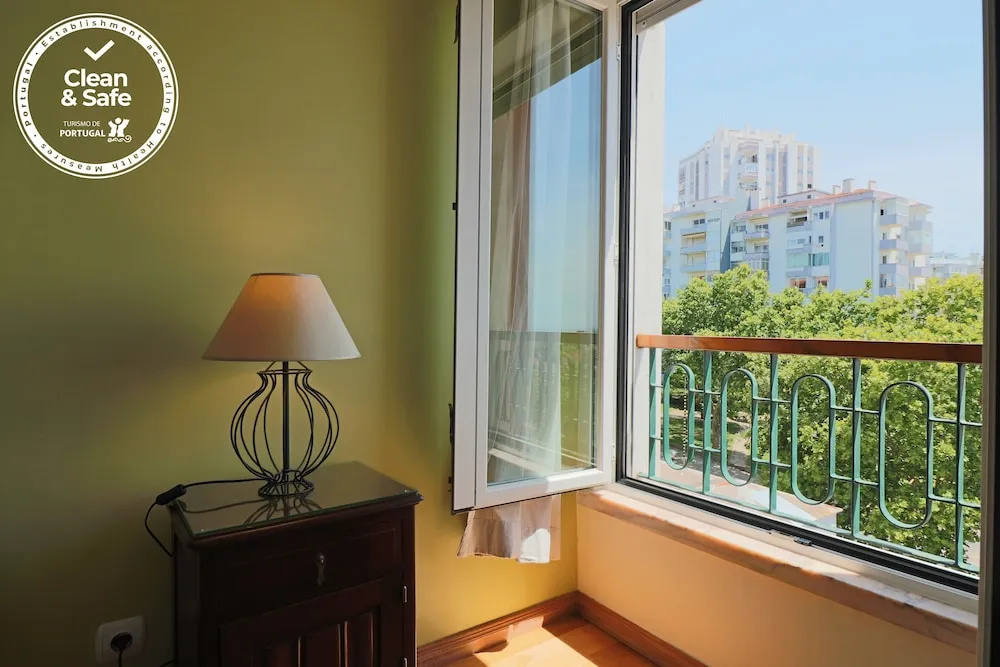 Cascais Estoril Apartment Near the Beach