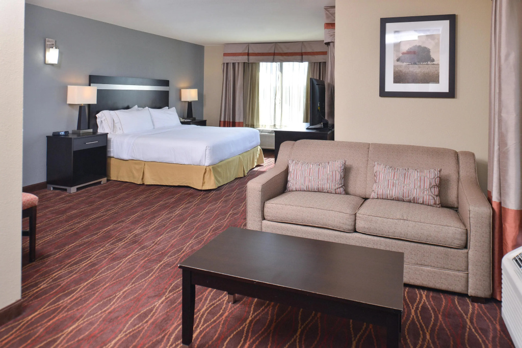 Holiday Inn Express & Suites Austin SW - Sunset Valley by IHG