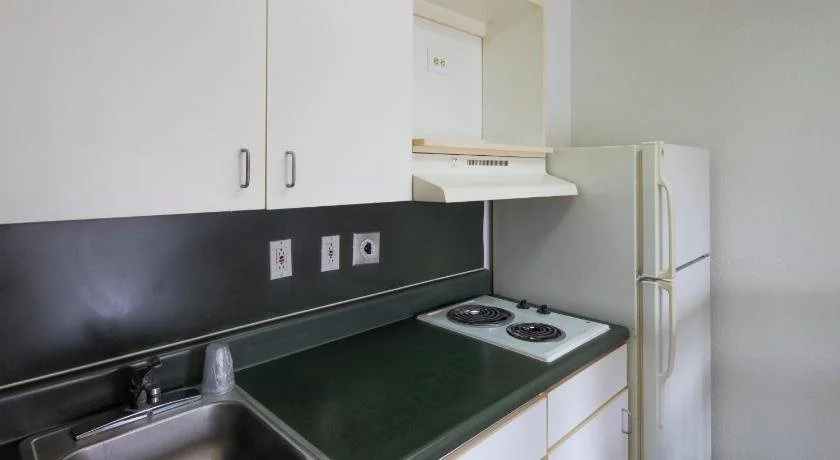 InTown Suites Extended Stay Greensboro NC - Lanada Rd
