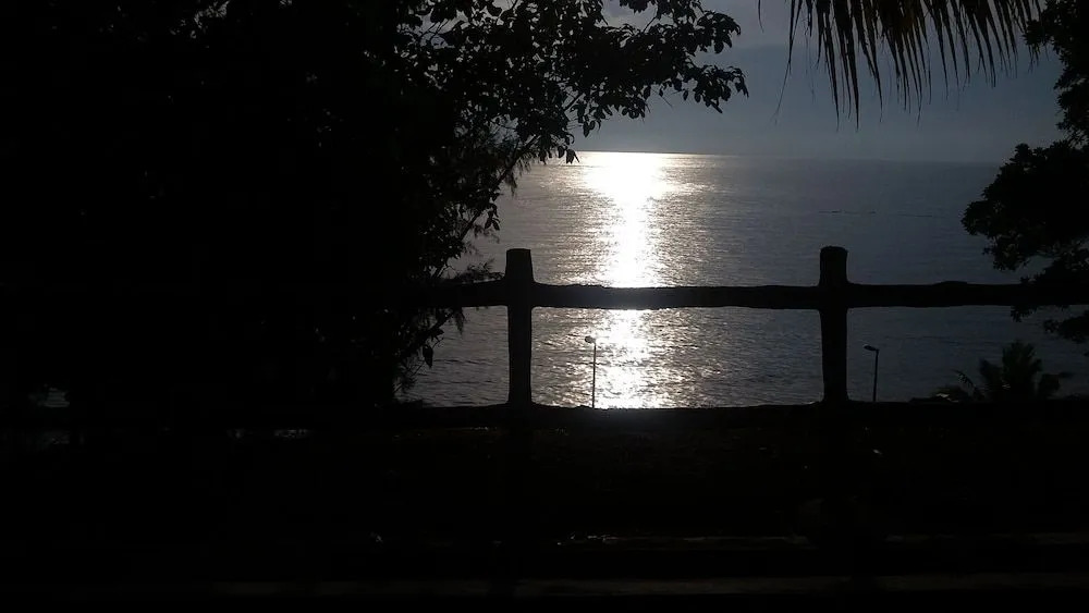 Rose Condo@ Cocobay Beach Resort