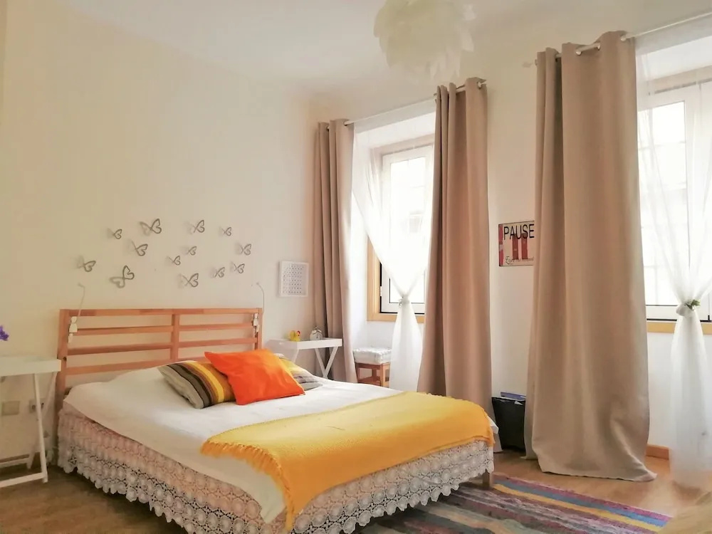 Porto Happy Flats