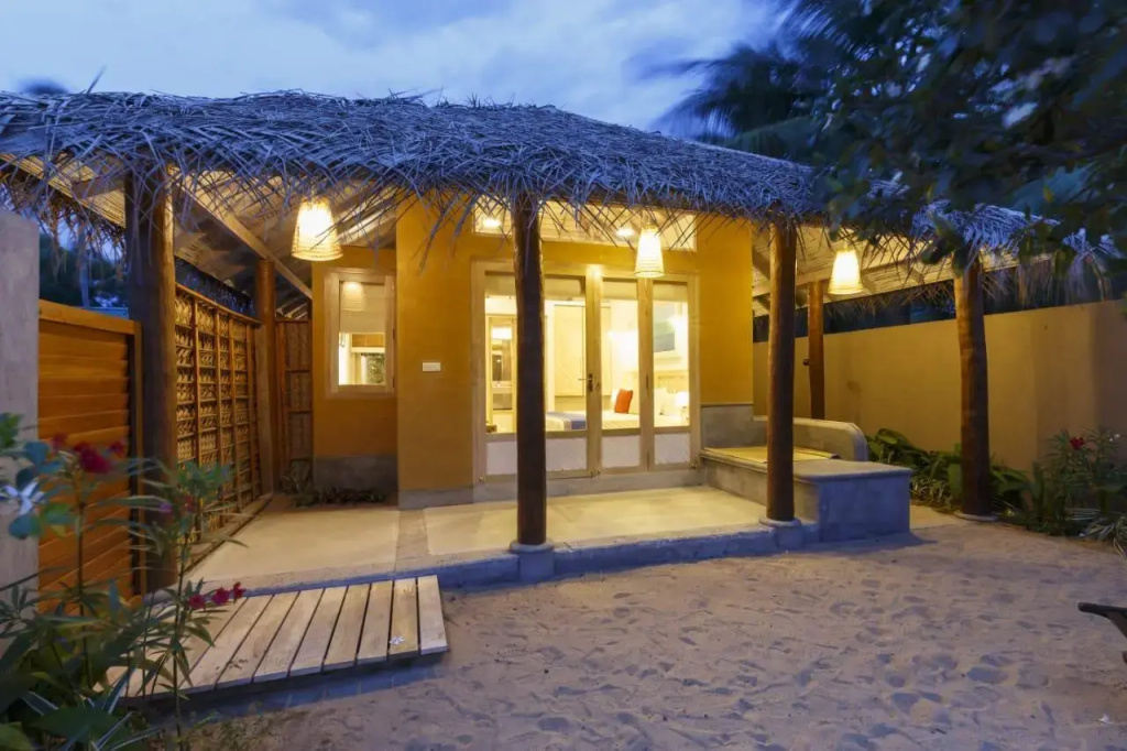 Hiru Villas and Kitesurfing