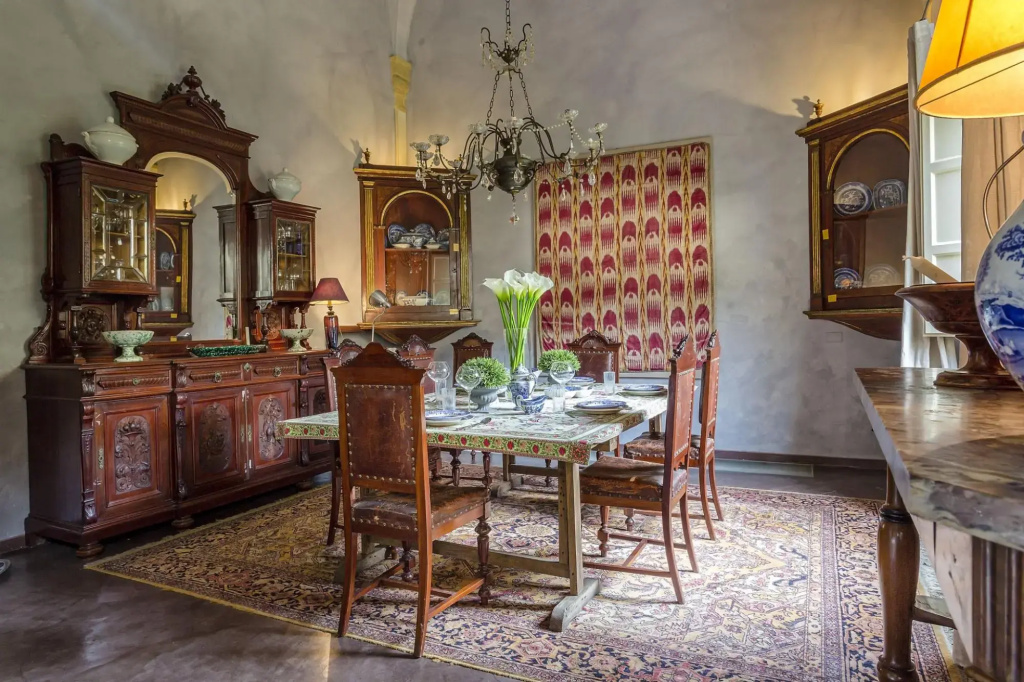 Casa Mina In Lucca With 4 Bedrooms And 3 Bathrooms
