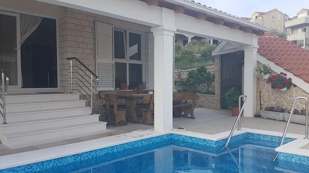 Luxury apartments Goles